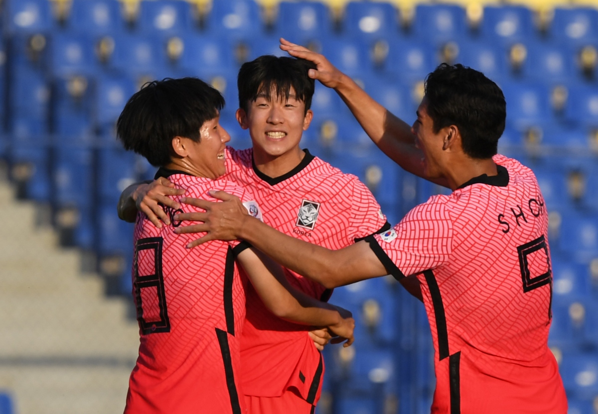 Đánh bại U23 Thái Lan, U23 Hàn Quốc cùng U23 Việt Nam vào tứ kết U23 châu Á 2022